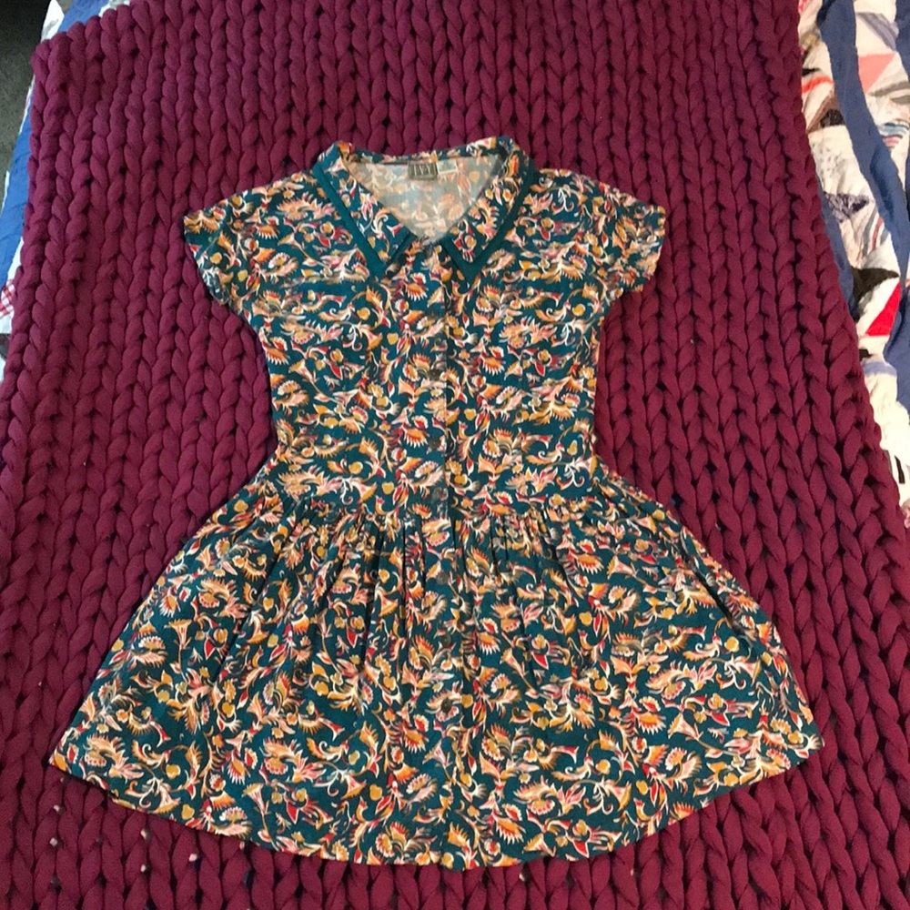 Cute & quirky vintage paisley 90s summer dress